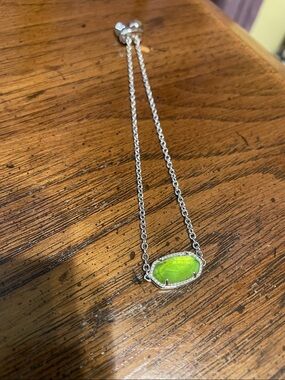NWOT Kendra Scott Elaina Bracelet Rhodium Plated Peridot Illusion